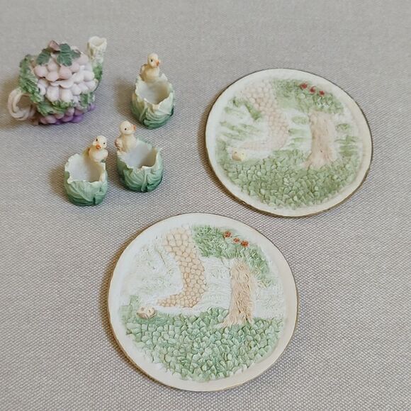 Miniature Tea Set Grape Teapot Bird Leaf Cups 7 Pieces Vintage - Picture 11 of 15